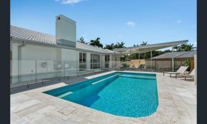 Family retreat in Burleigh